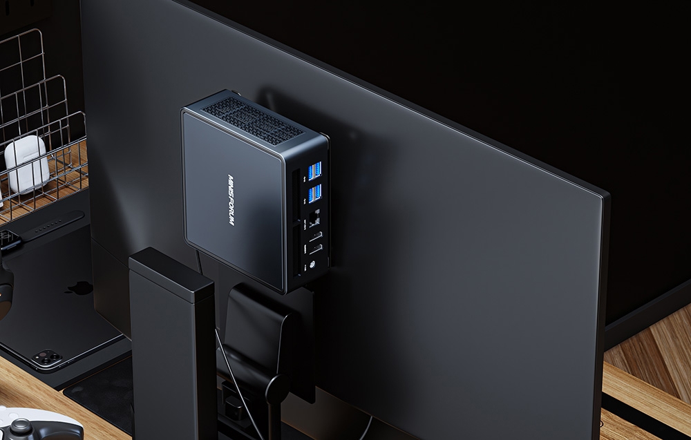 mini pc minis forum συνδεδεμένο στην οθόνη