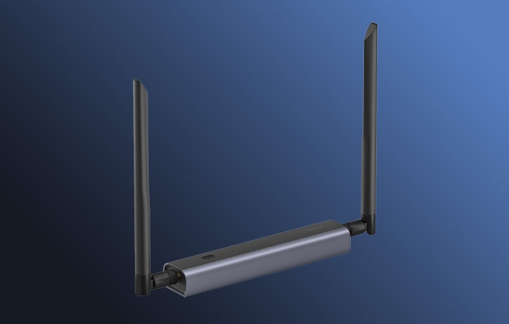 Γκρι-μαύρη πύλη ZigBee με 2 κεραίες σε σκούρο μπλε φόντο.
