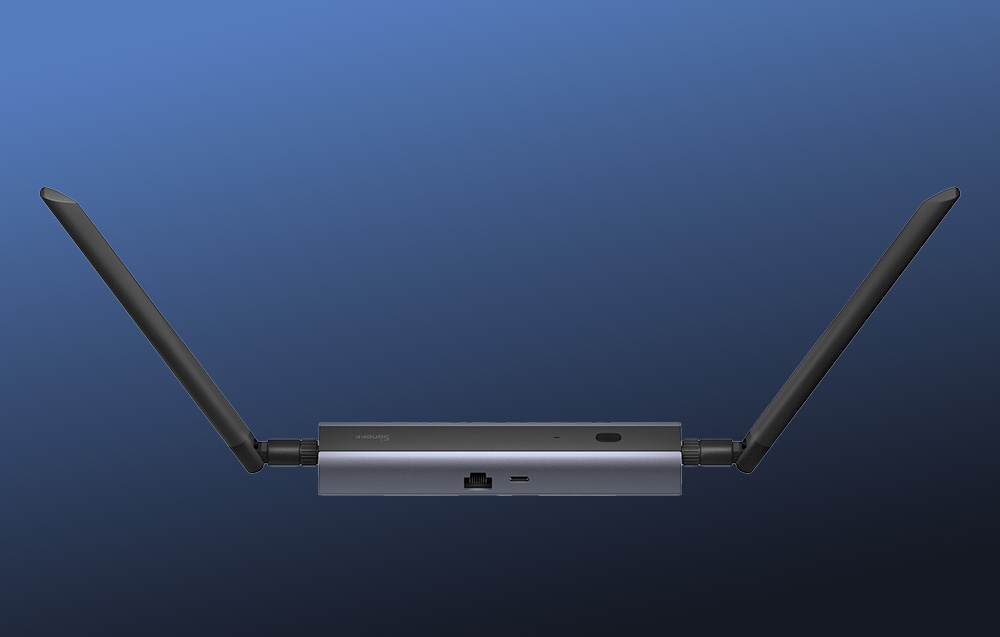 Πύλη ZigBee Sonoff με θύρα Ethernet σε σκούρο φόντο.