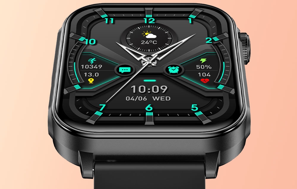 Κοντινό πλάνο της οθόνης ενός μαύρου smartwatch που δείχνει την ώρα.