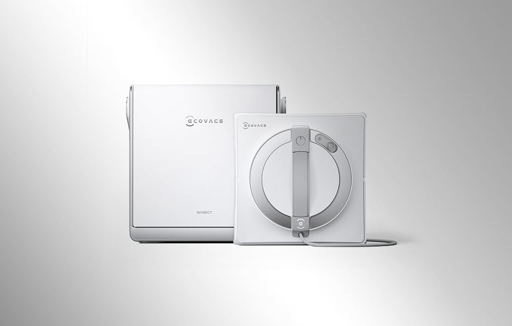 Ecovacs W2 Pro Omni ρομπότ καθαρισμού παραθύρων με σταθμό φόρτισης σε λευκό χρώμα σε γκρι φόντο