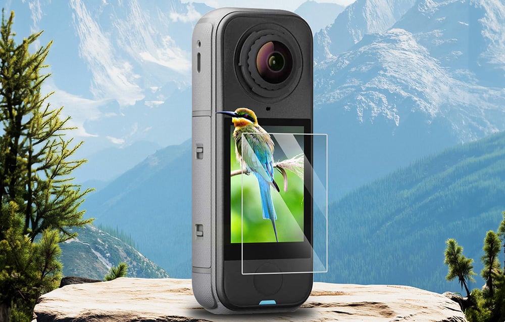 Κάμερα Insta360 και σκληρυμένο γυαλί σε ορεινό φόντο