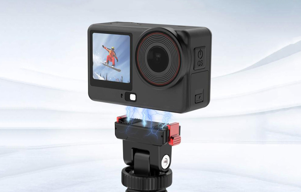Κάμερα DJI τοποθετημένη στον προσαρμογέα Puluz με χρήση μαγνητικού συστήματος