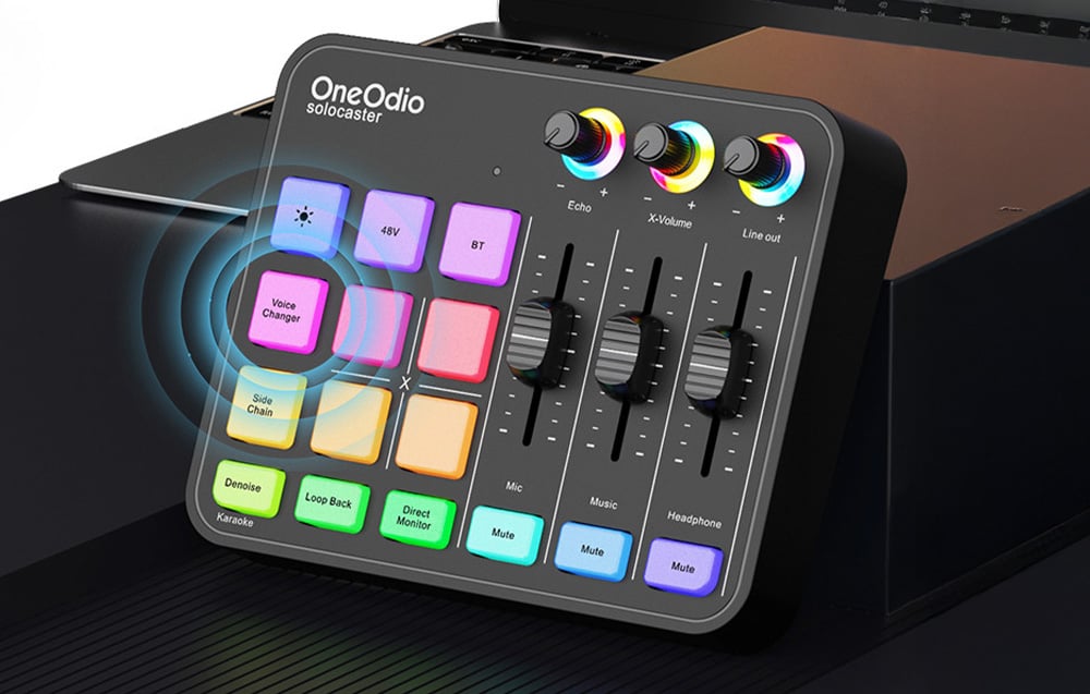 Μίξερ ήχου OneOdio Solocaster με οπτική ένδειξη για την ενεργοποίηση του κουμπιού αλλαγής φωνής