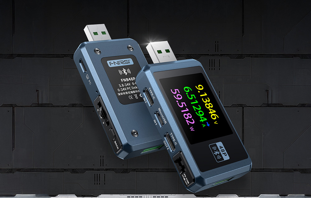 Δύο USB testers με οθόνη στη μία πλευρά και τεχνικά δεδομένα στην άλλη
