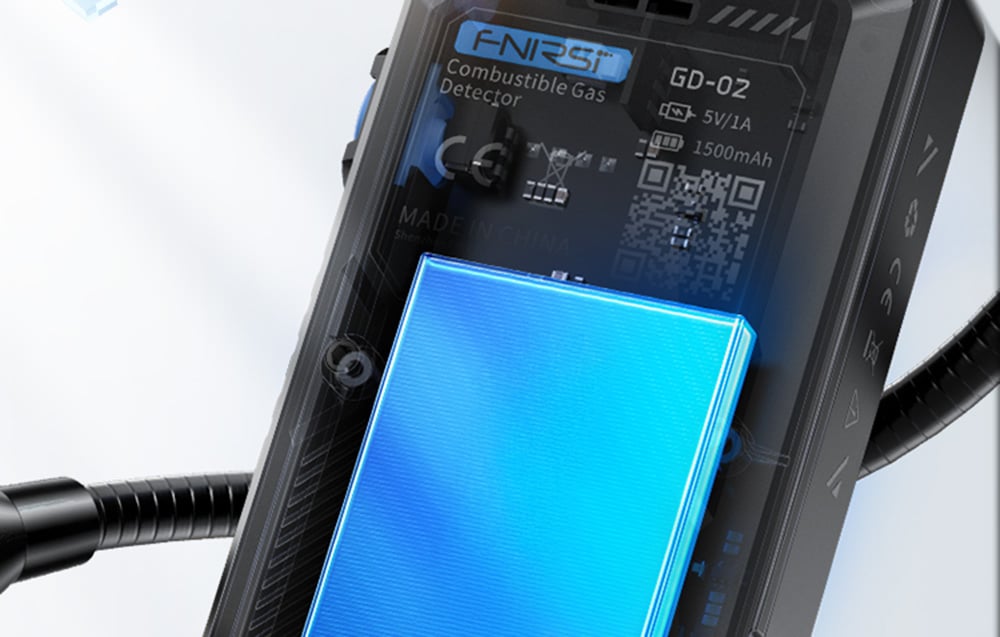 Η ενσωματωμένη μπαταρία 1500 mAh που εμφανίζεται στο εσωτερικό του περιβλήματος του FNIRSI GD-02.