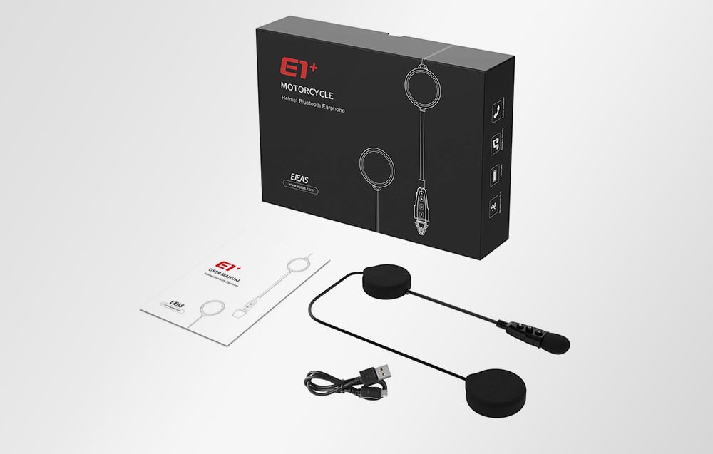 Ακουστικά, καλώδιο USB-C, εγχειρίδιο χρήστη και κουτί σε λευκό φόντο