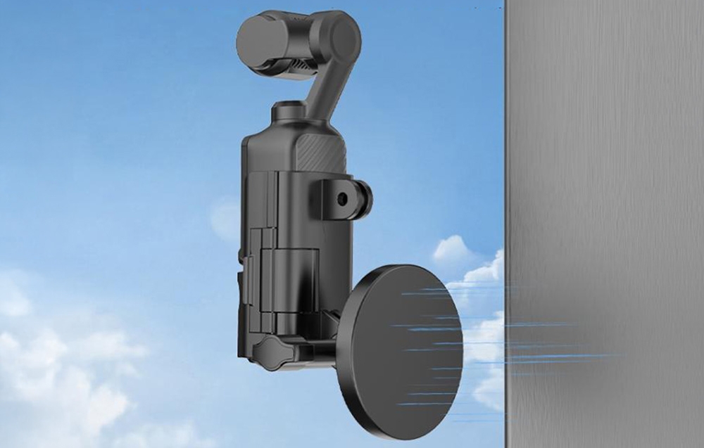 Μαγνητική βάση Puluz με κάμερα DJI Osmo Pocket 3, τοποθετημένη οριζόντια σε μεταλλική επιφάνεια με φόντο τον ουρανό
