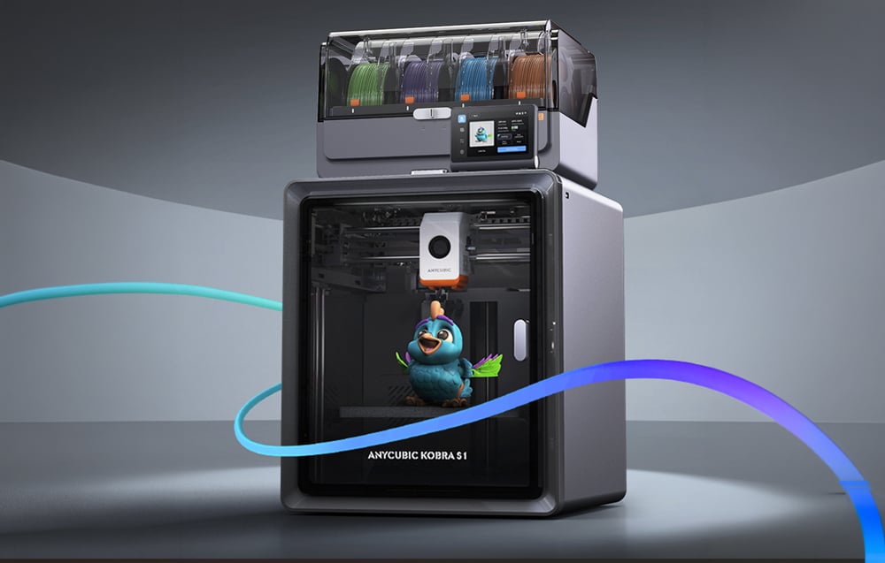 Εκτυπωτής Anycubic Kobra S1 με μονάδα τροφοδοσίας πολύχρωμου νήματος τοποθετημένη στην κορυφή