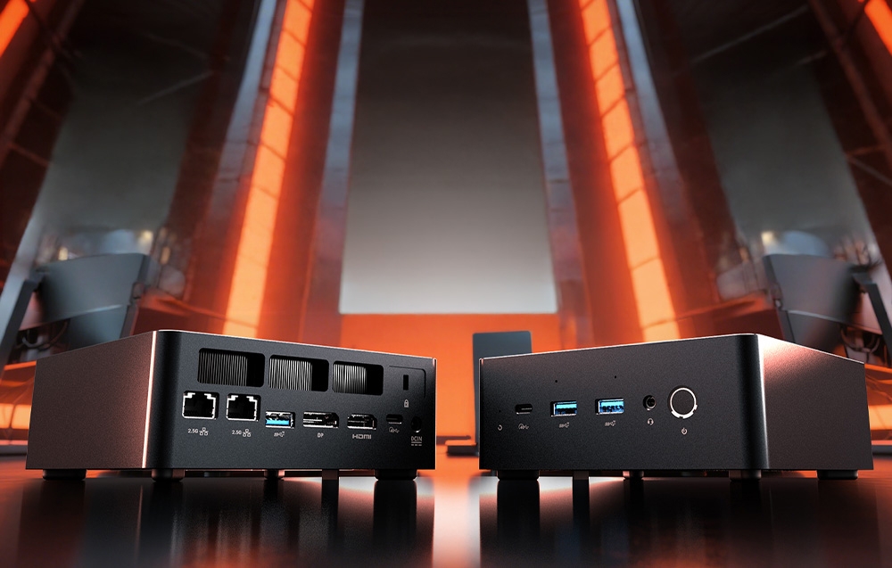 Δύο Minix Mini PC που παρουσιάζουν τα μπροστινά και πίσω πάνελ με τις θύρες σύνδεσης