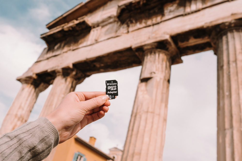 Πλήρη κάρτα microSD