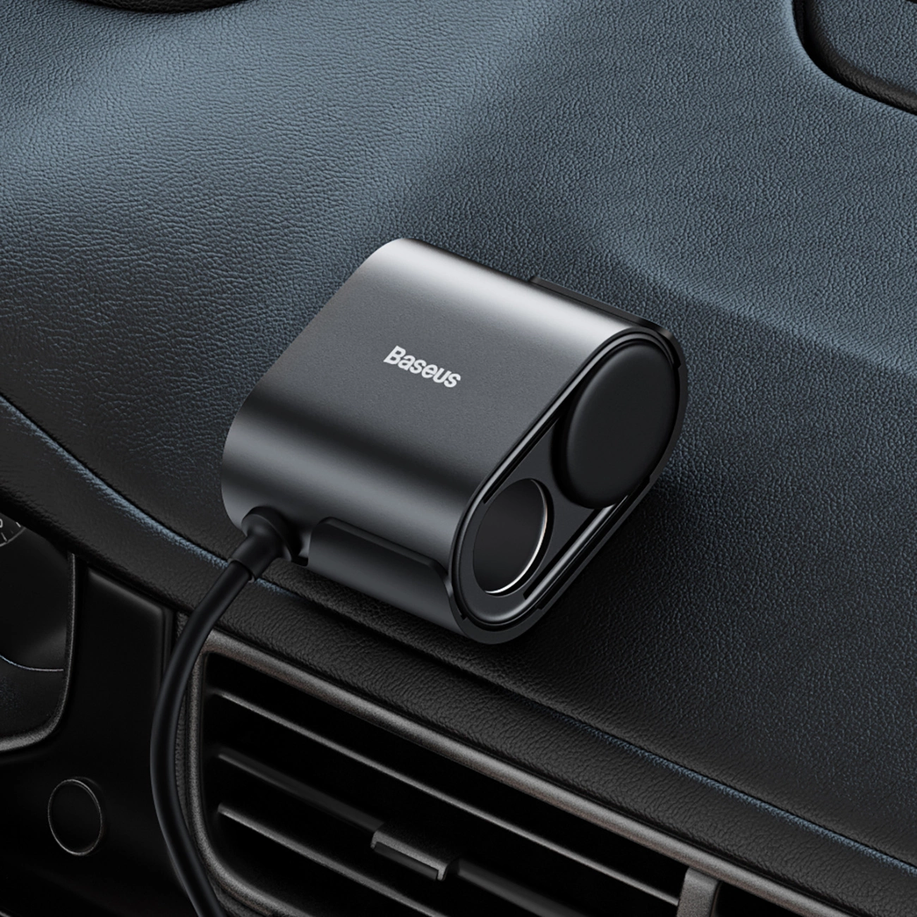 Ένα καπάκι για την αποφυγή συσσώρευσης βρωμιάς και υπολειμμάτων στις υποδοχές προσαρμογέα Baseus High Efficiency Pro